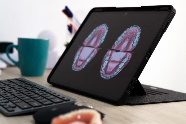 Emerging Trends in Online Dental Education: Accelerating Global Clinical Excellence